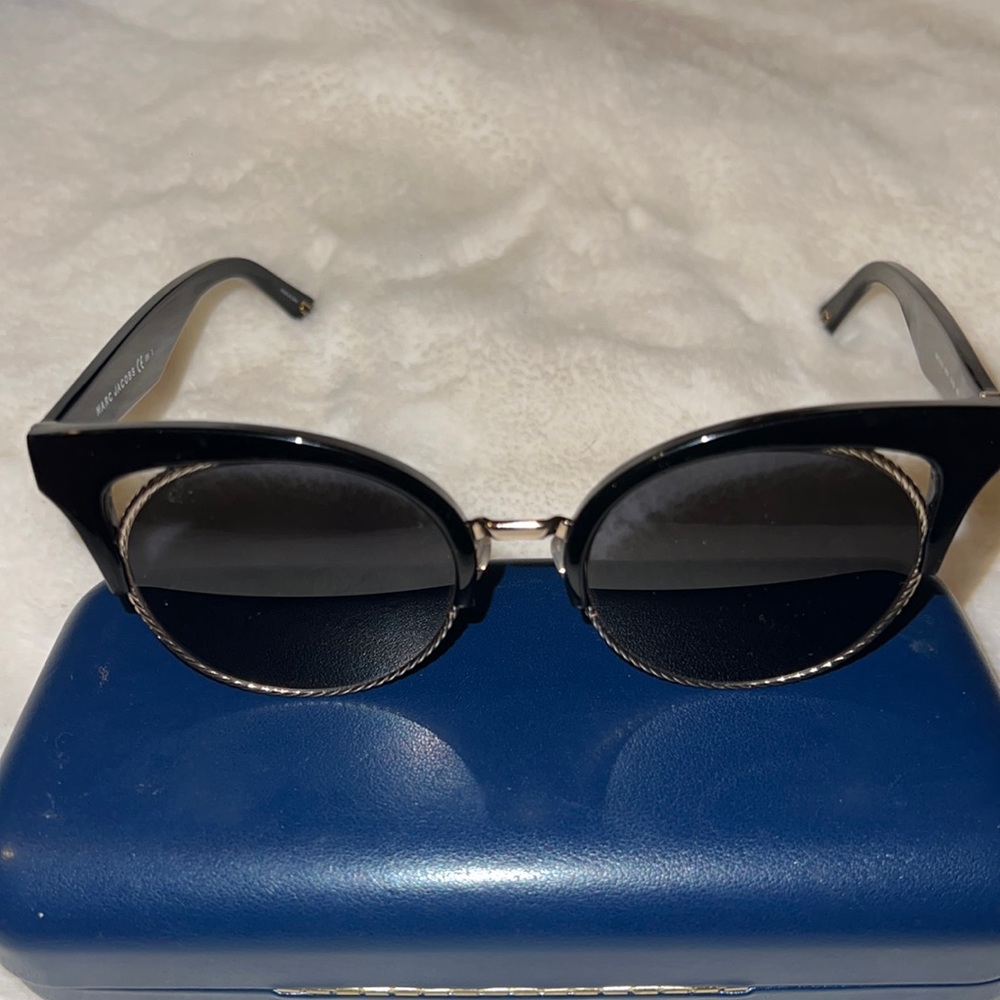 Marc Jacobs sunglasses/shades